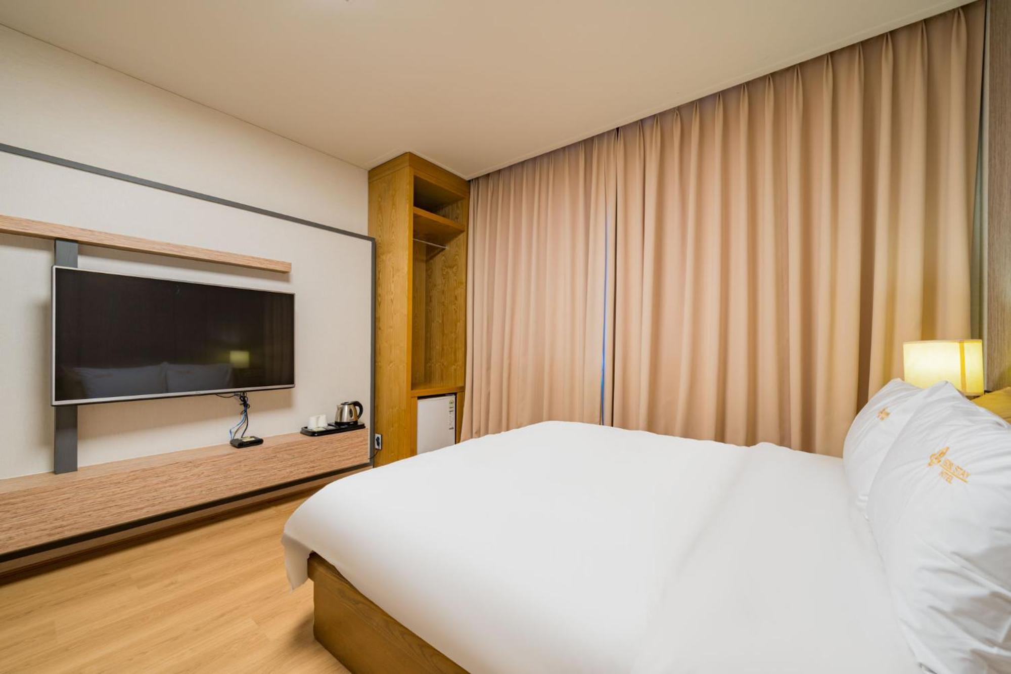 Yeosu Stay Hotel Quarto foto