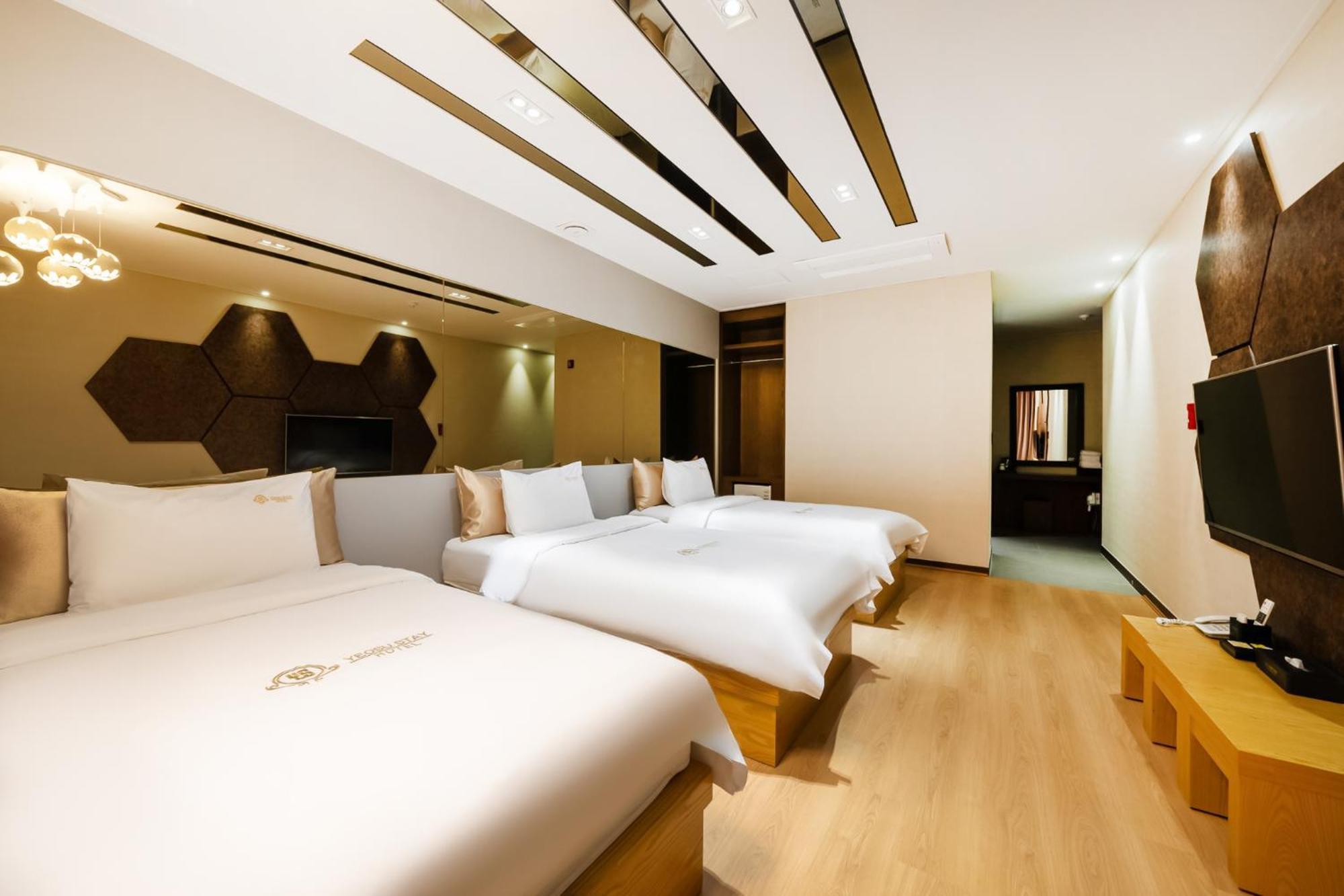 Yeosu Stay Hotel Quarto foto