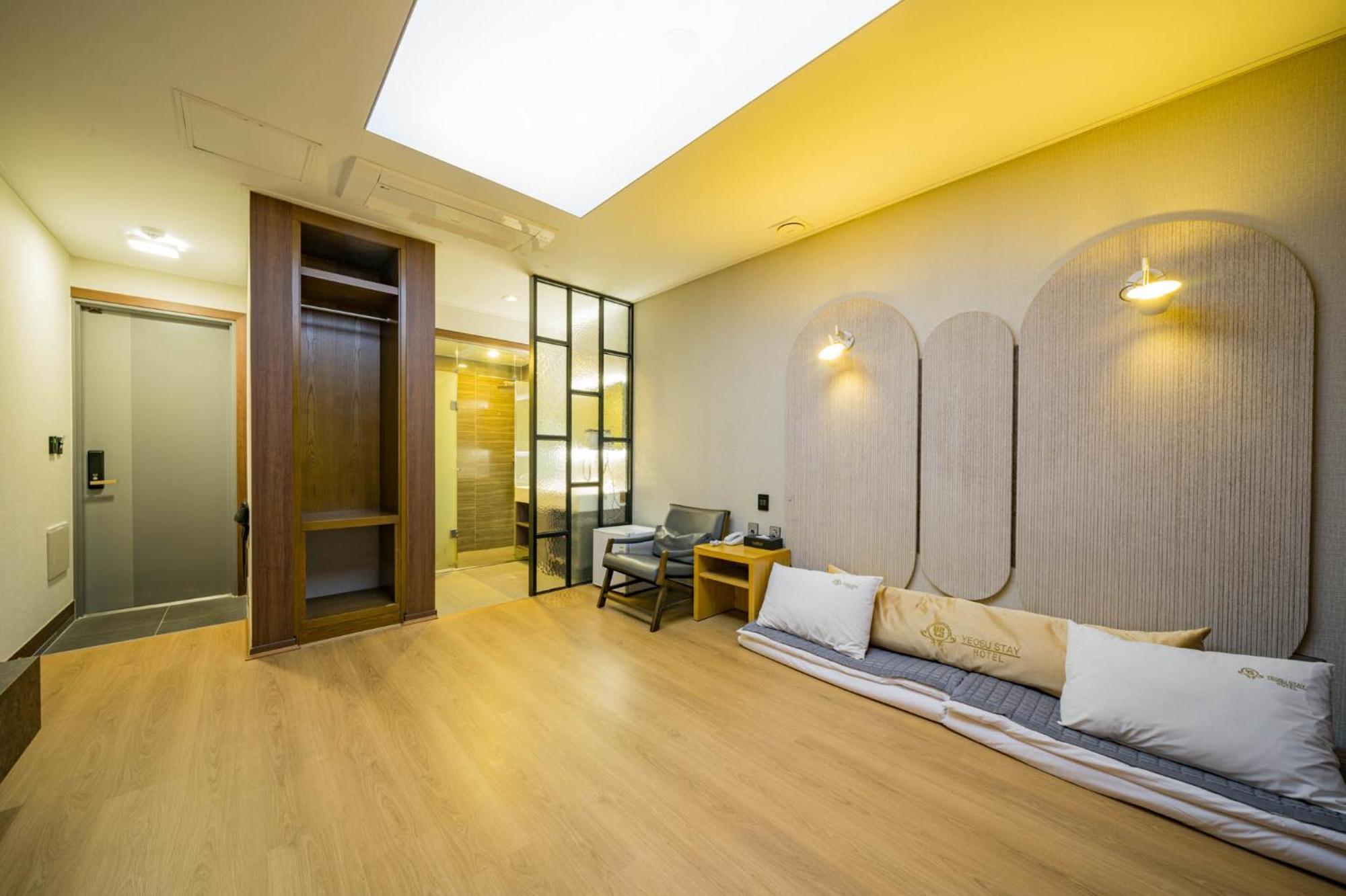 Yeosu Stay Hotel Quarto foto