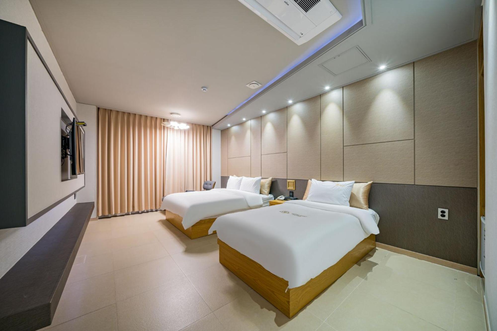 Yeosu Stay Hotel Quarto foto